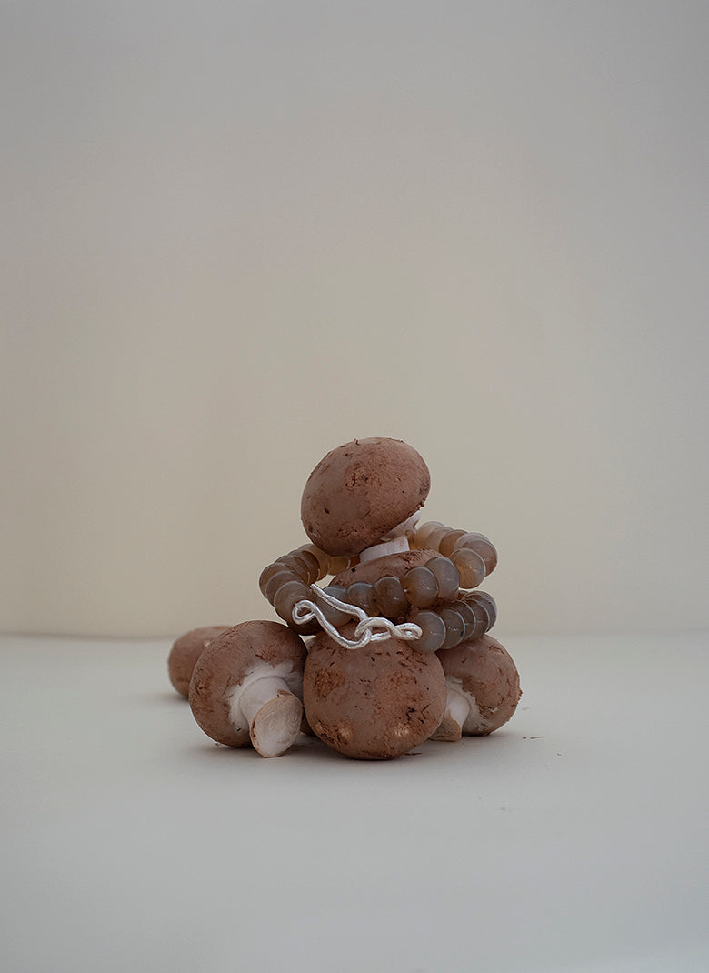 Collar con piedras naturales, hecho a mano en Valencia