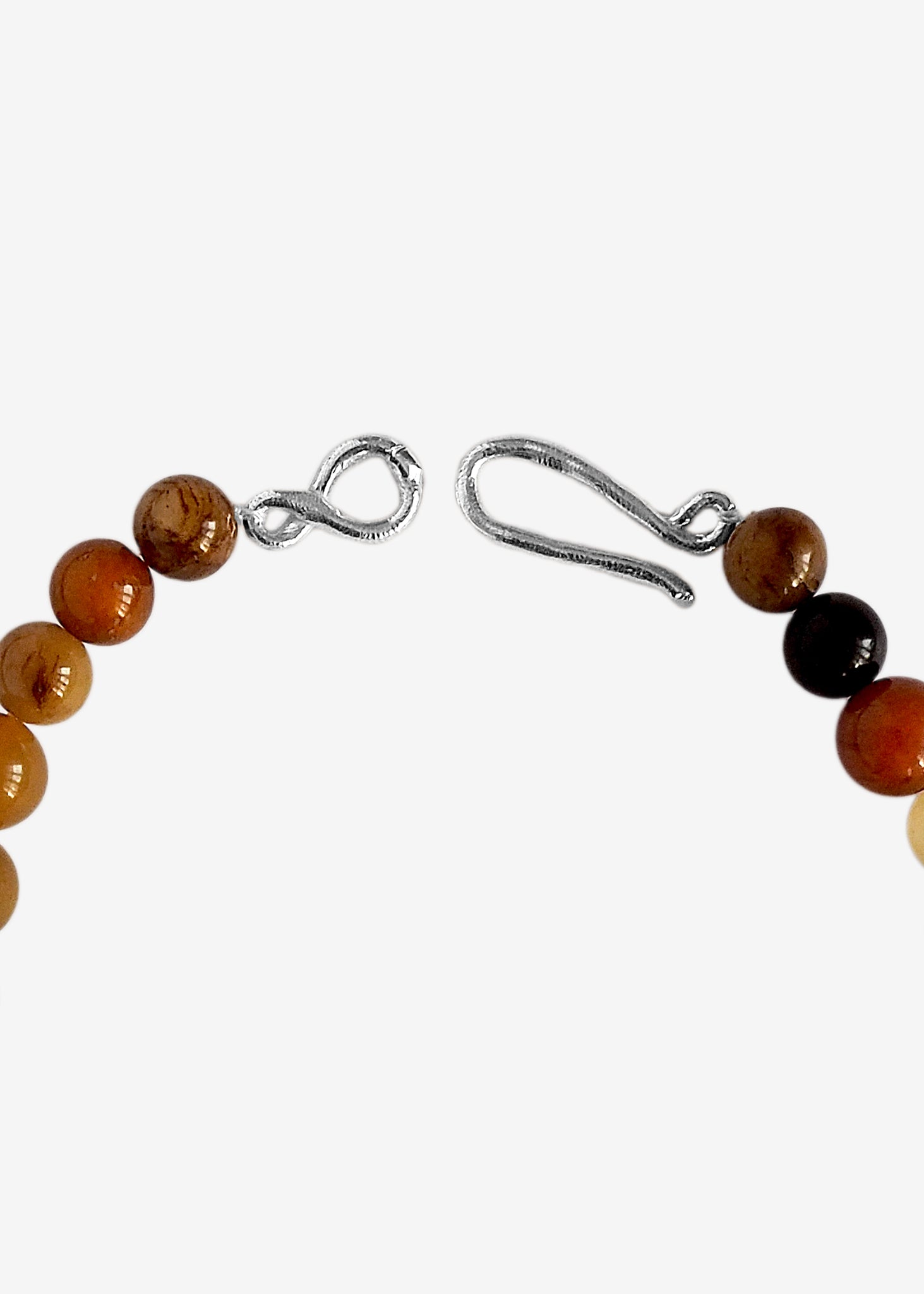 Collar con piedras naturales Arrels, hecho a mano en Valencia