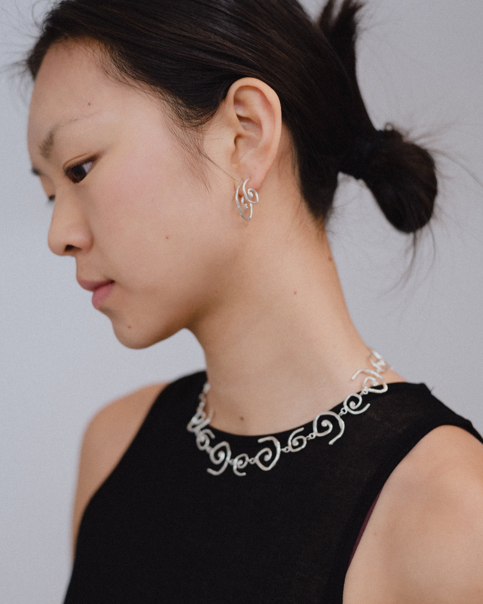 Collar de plata Vórtice, hecho a mano en València