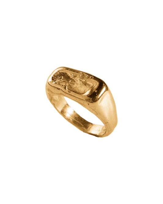 Anillo sello Melted Signet II dorado, hecho a mano con plata de ley en Valencia
