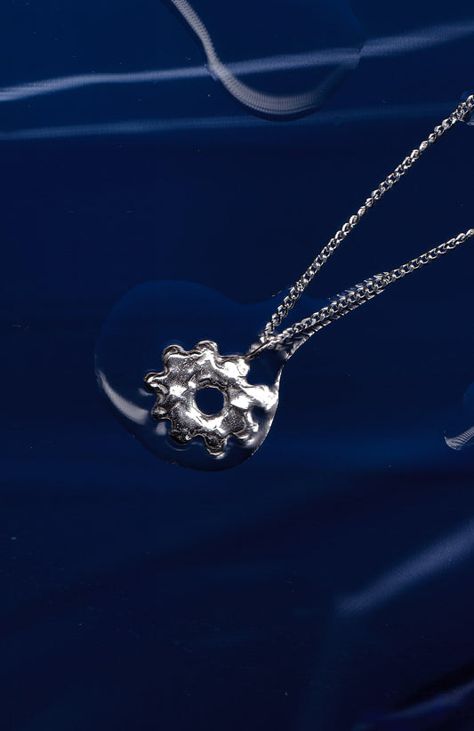 Collar Gladis, hecho con plata de ley a mano en Valencia