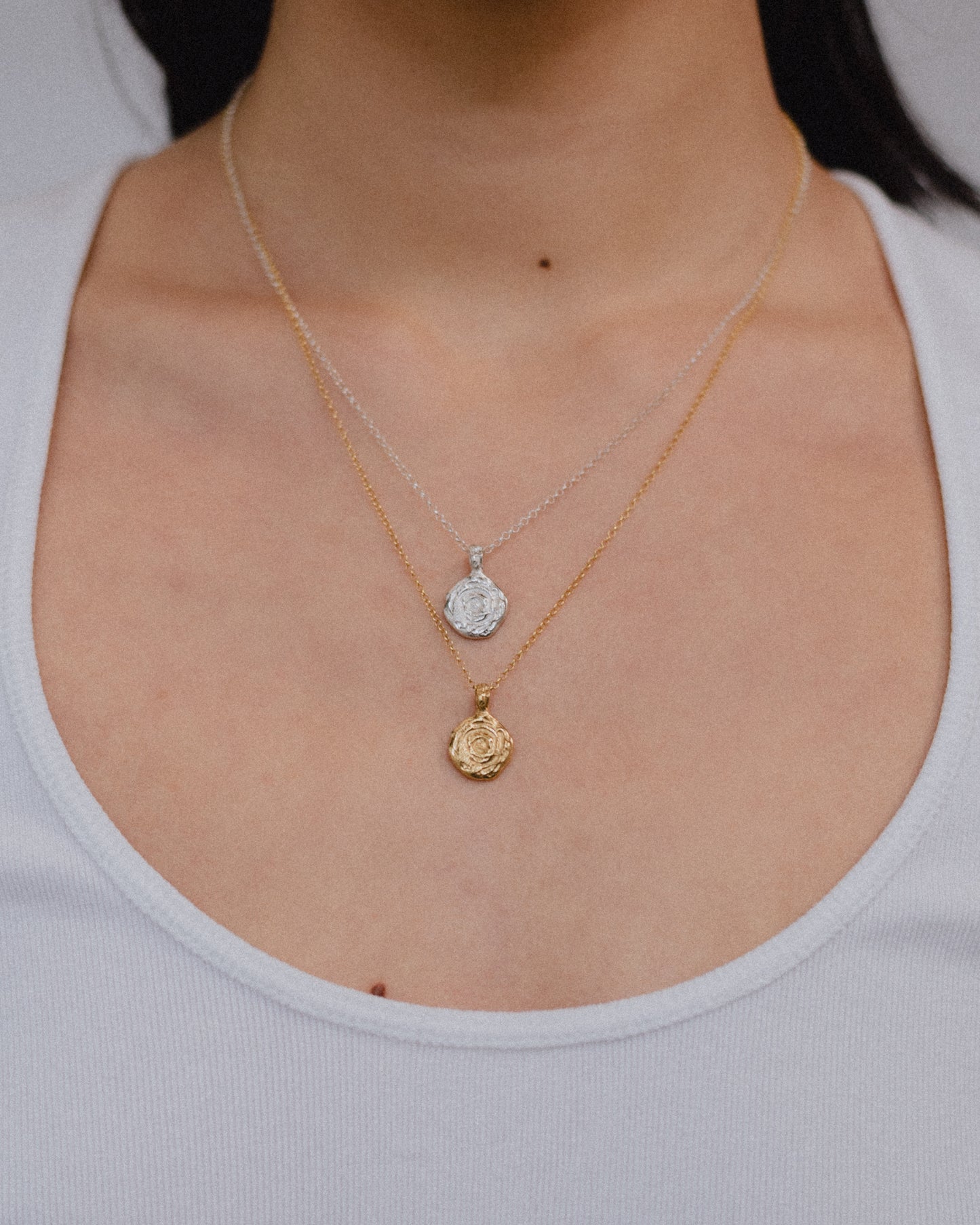Collares de plata y dorado Giro S, hecho a mano en València